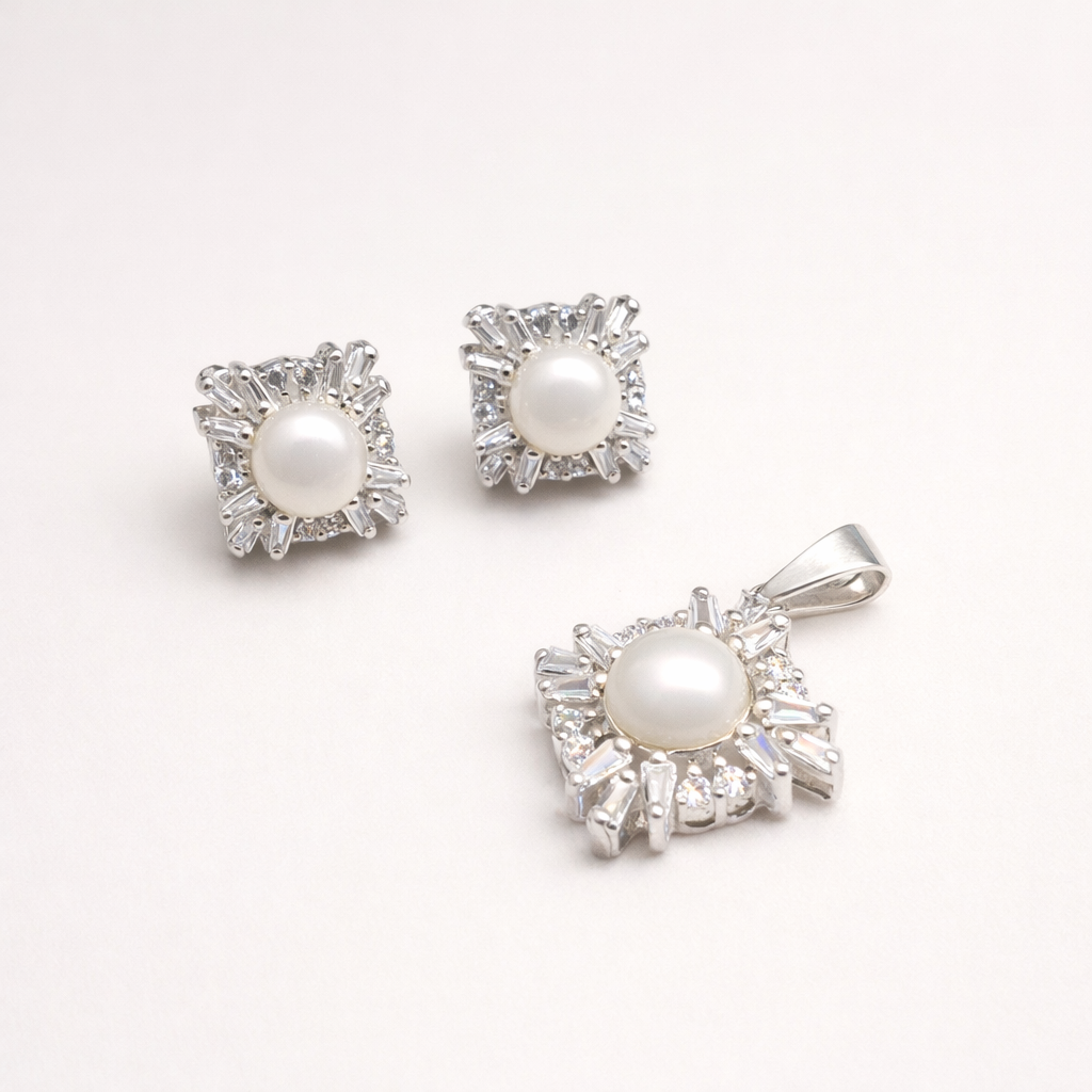 Cushion Pearl Pendant - JBB1010PD