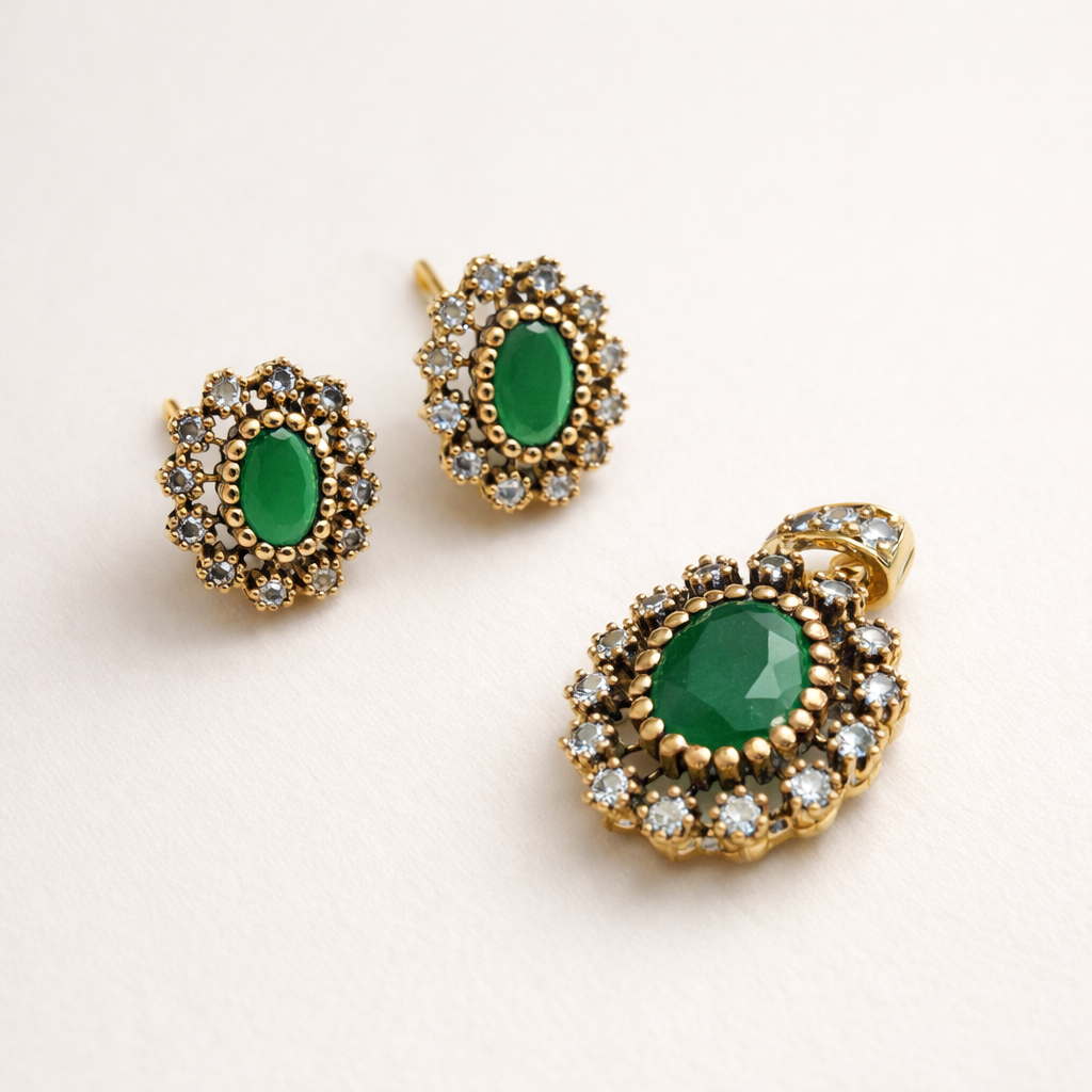 Emerald Noor Pendant – JBB1012PD