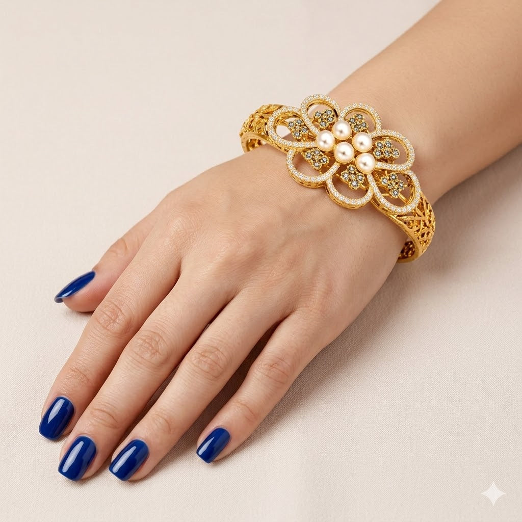 Pearl Bloom Bangle – JBB1017BG