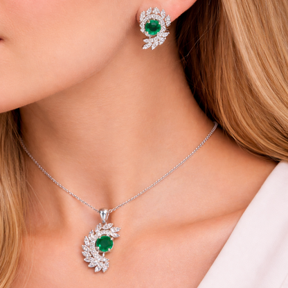 Emerald Crescent Pendant – JBB1021PD