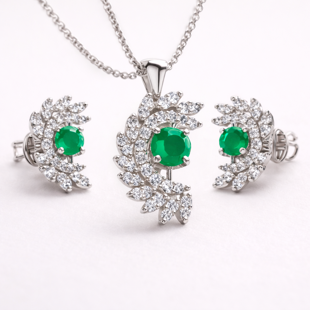 Emerald Crescent Pendant – JBB1021PD